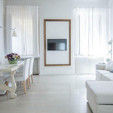 Triton Place Rome Extérieur photo