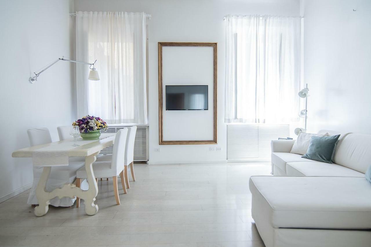 Triton Place Rome Extérieur photo