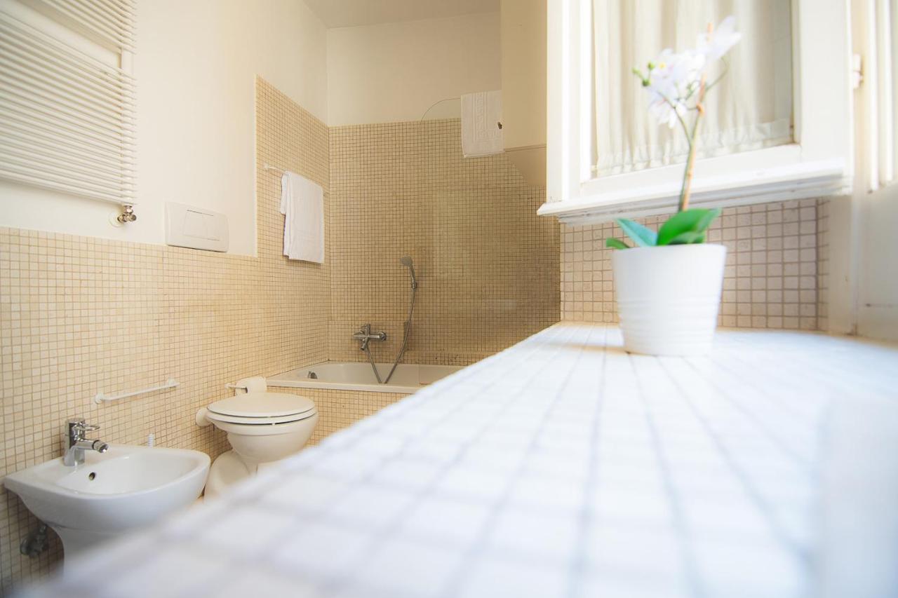 Triton Place Rome Extérieur photo